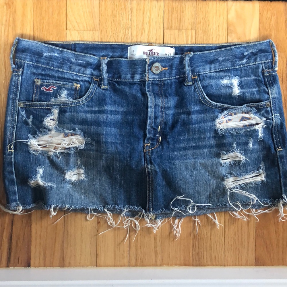 Hollister Denim Distressed Jean Skirt, Size 7 Jrs